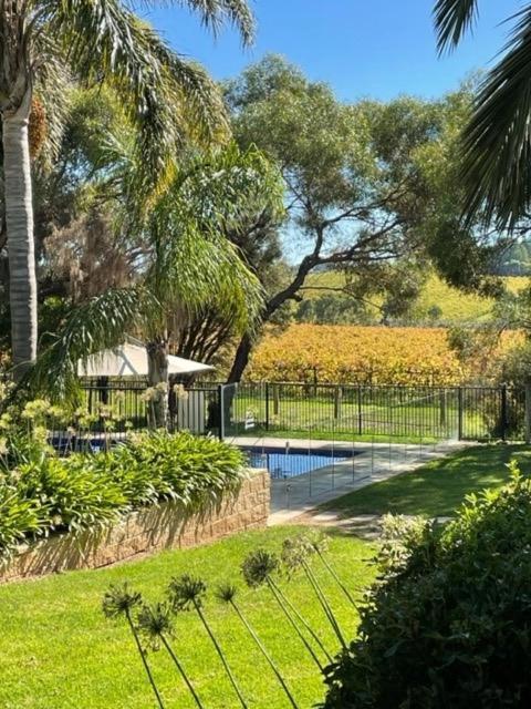 Amande Bed And Breakfast Mclaren Vale Exterior foto